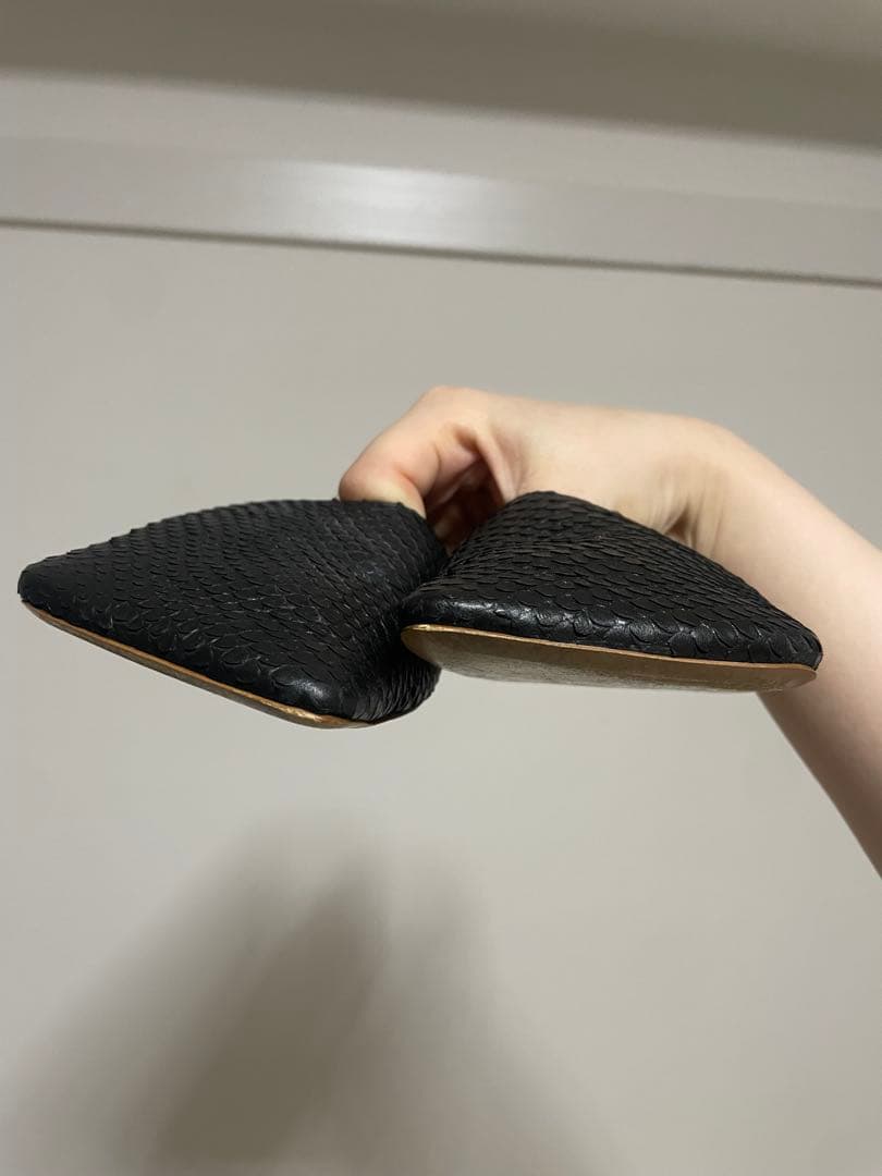 PIPPICHIC ブラック フラットシューズ別注