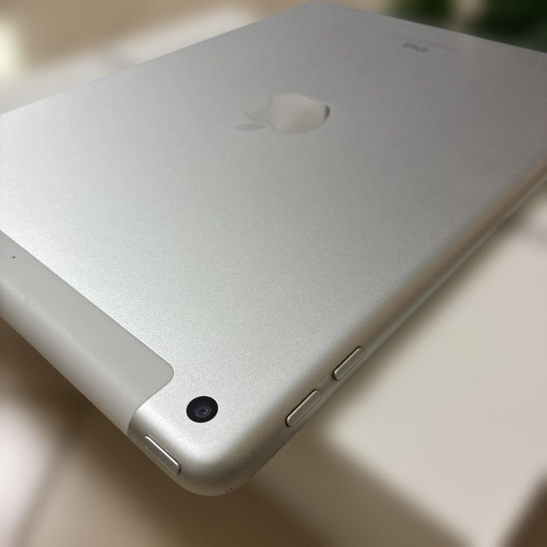 ☆美品☆Apple iPad 第5世代 WiFiモデル 128GB ☆