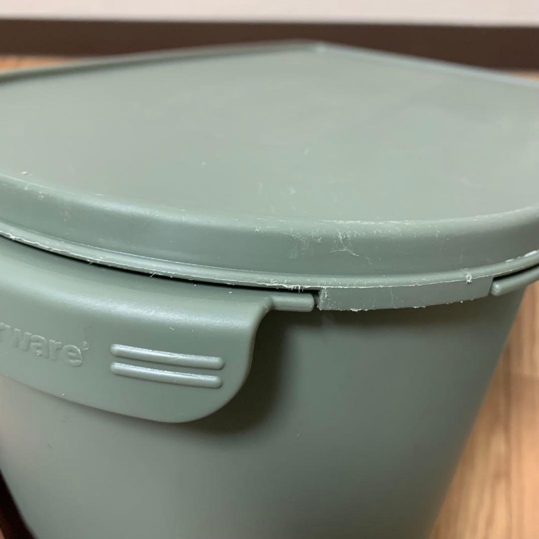 Tupperware タッパーウェア　デイリーストッカー　3段キャスター付き　緑
