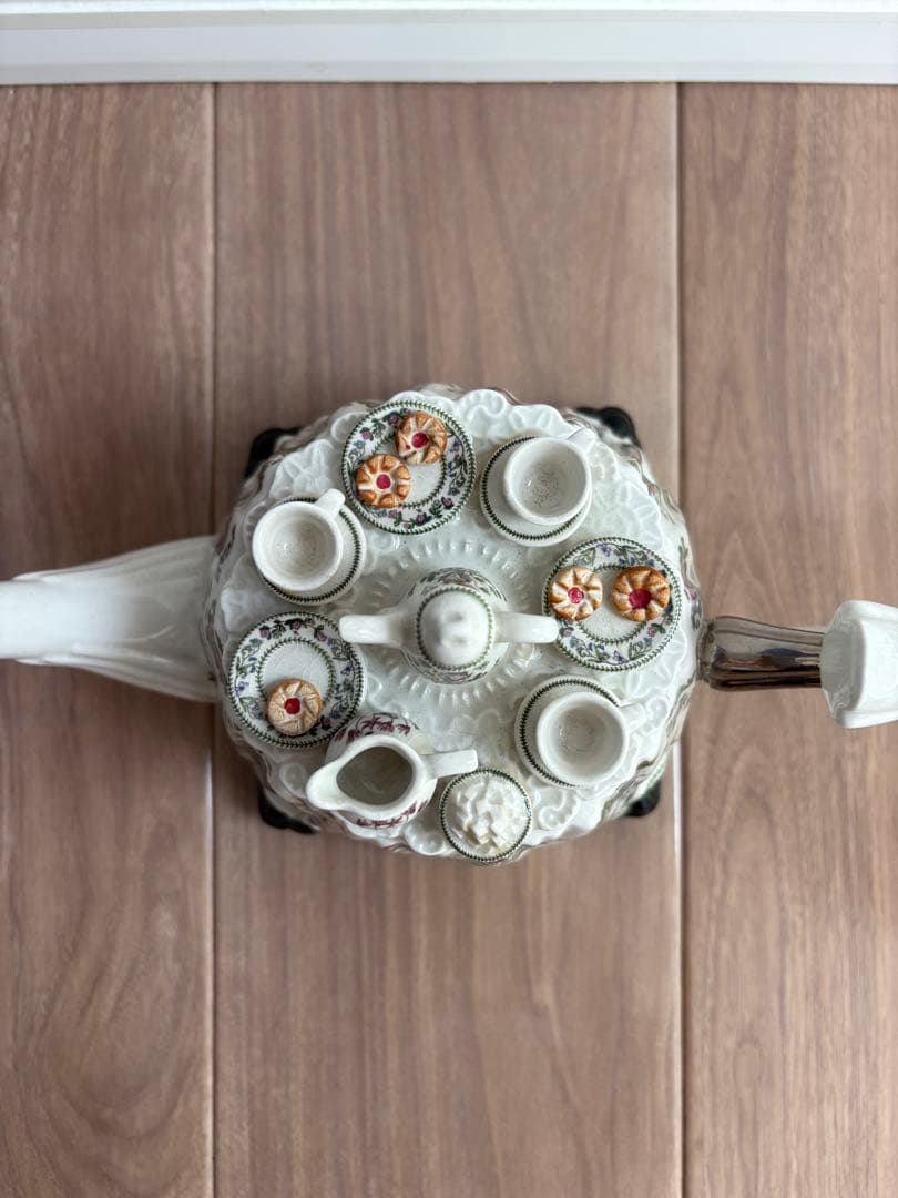 アンティーク花柄陶器ティーポット