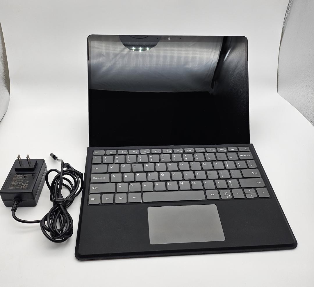 CHUWI Hi10 Max 本体 + キーボード