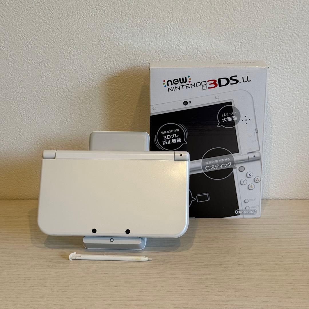 Newニンテンドー3DS LL パールホワイト 箱付き 3-074