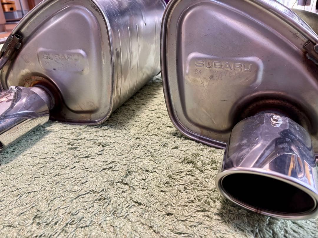 純正　ほぼ未使用　SUBARU フォレスター　マフラー
