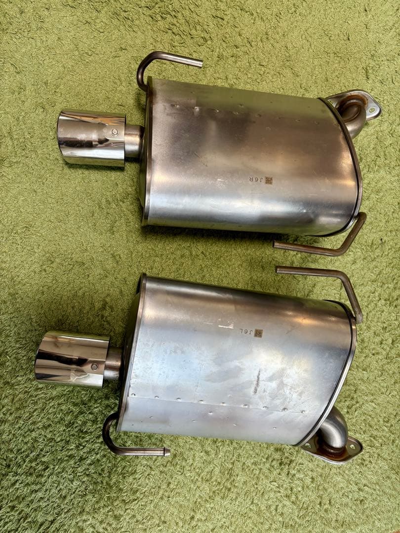 純正　ほぼ未使用　SUBARU フォレスター　マフラー