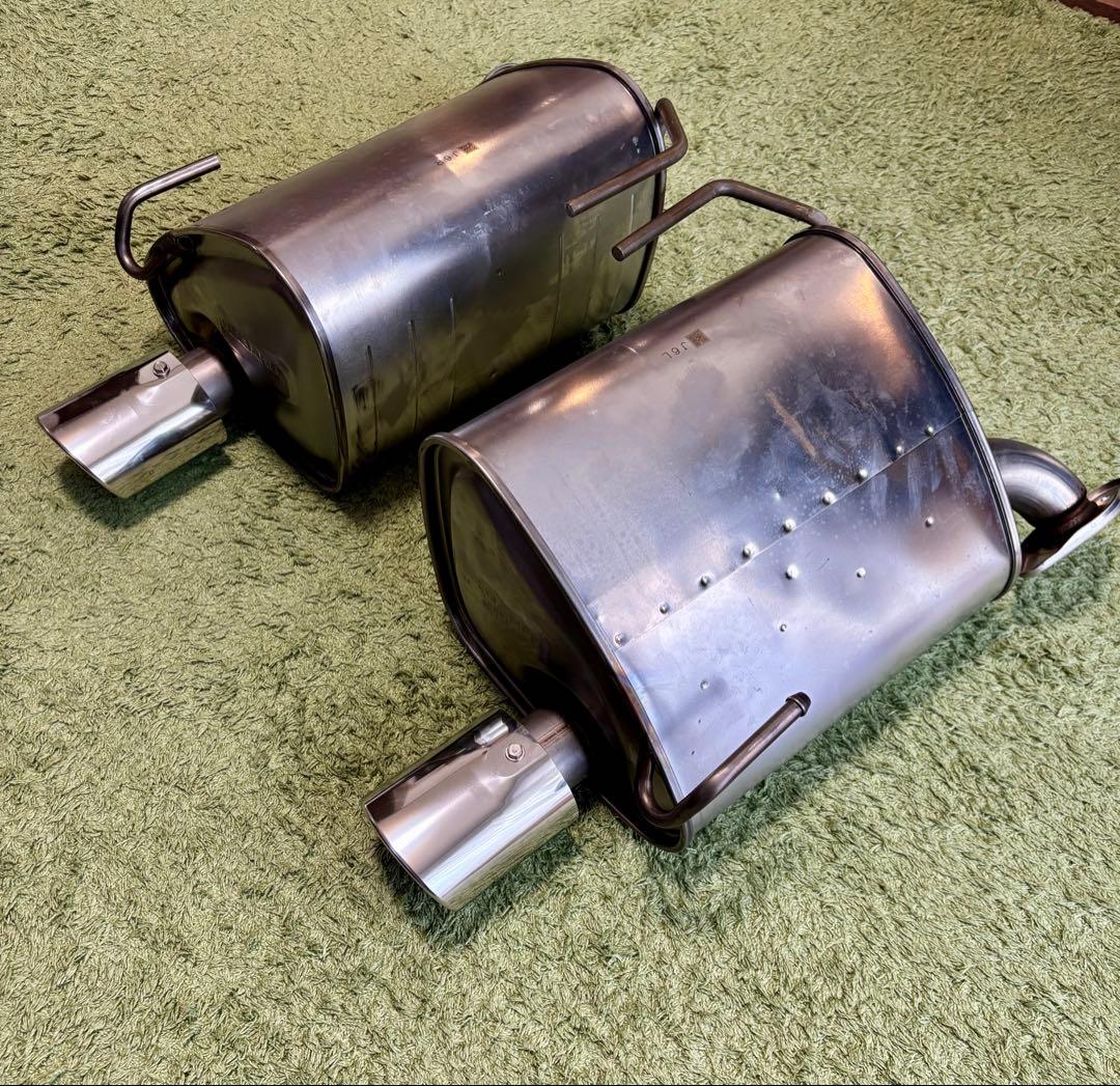 純正　ほぼ未使用　SUBARU フォレスター　マフラー