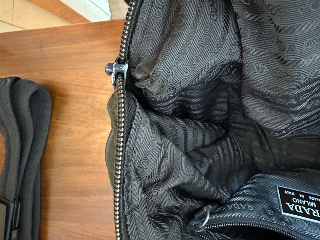 プラダボストンバッグ