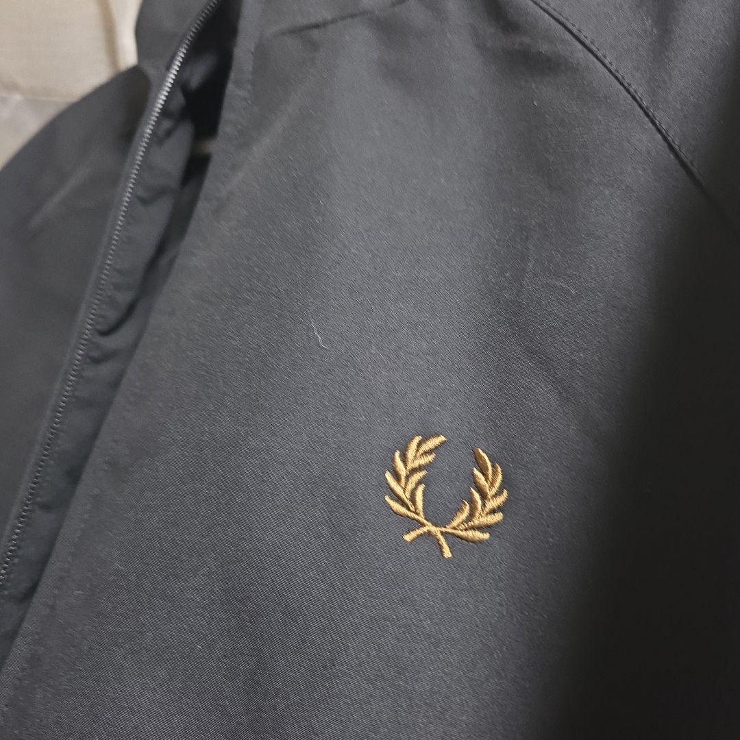 フレッドペリー別注パデットフード刺繍ジャケット