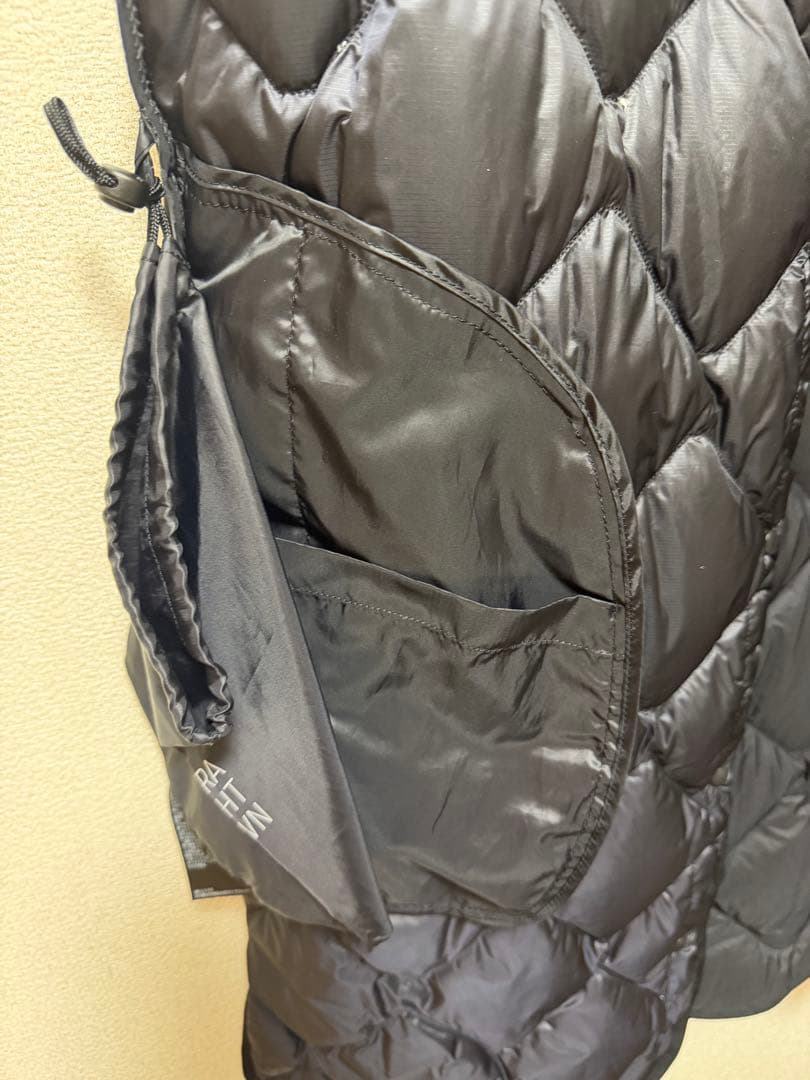 UNIQLO ウルトラライトダウンロングベスト BLACK