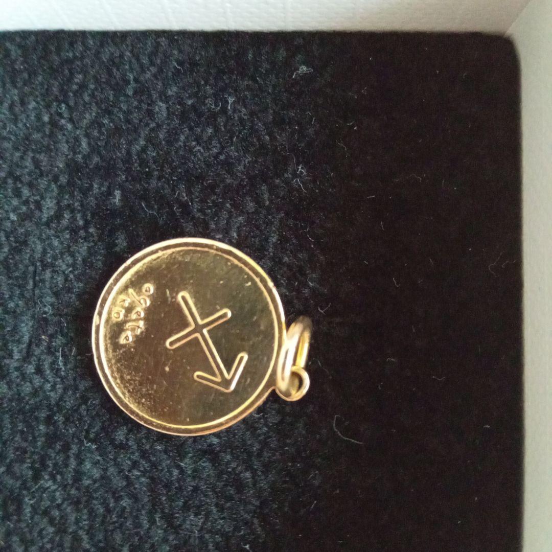 agete　10金星座デザイン 射手座　メダル型チャーム