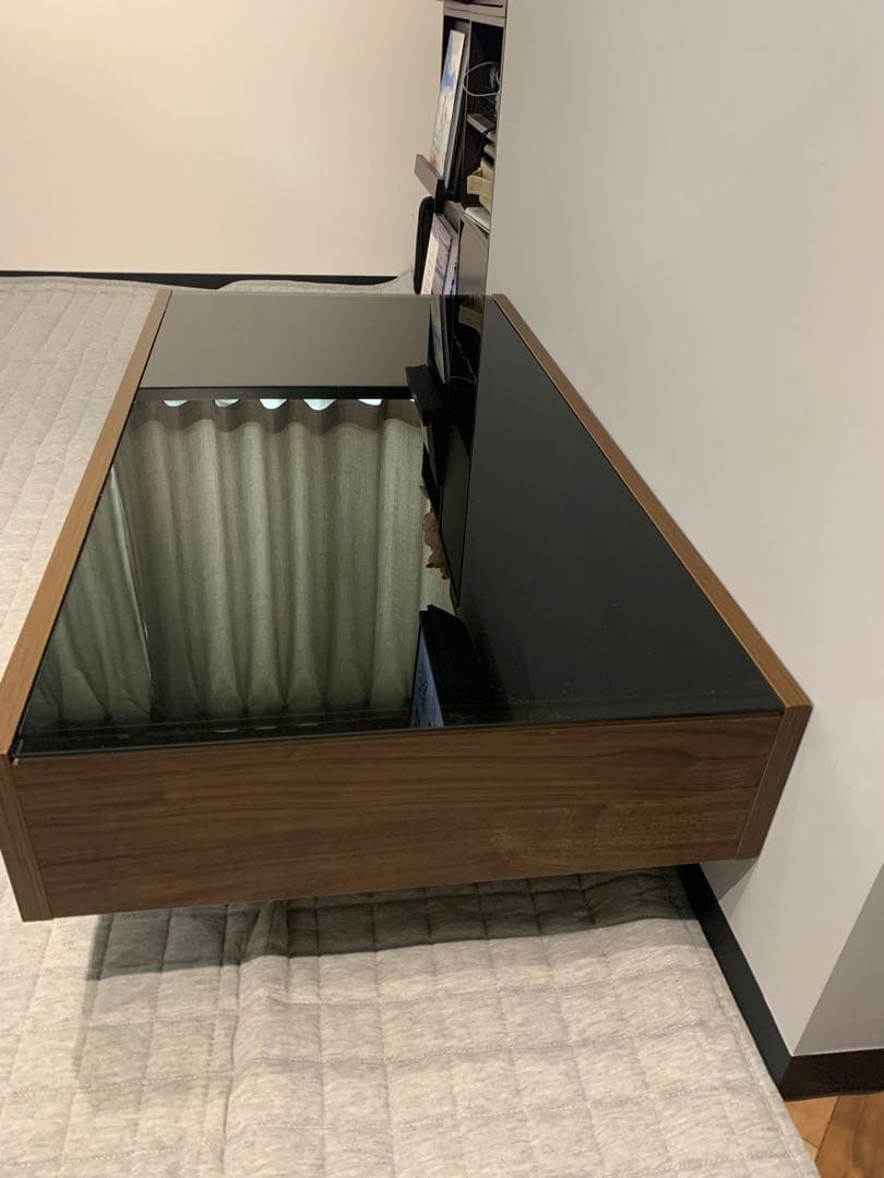 モダンデコ センターテーブル　ガラステーブル　引き出し付きローテーブル