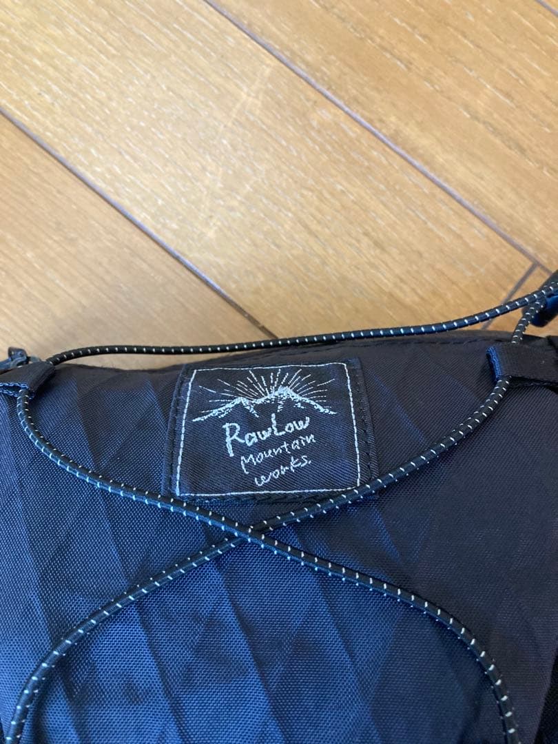 ロウロウマウンテンワークス サドルバッグ ブルーラグ サーリー アウターシェル
