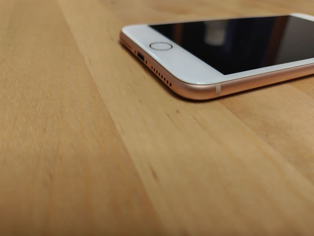 iPhone 8 Plus ゴールド 256GB SIMフリー