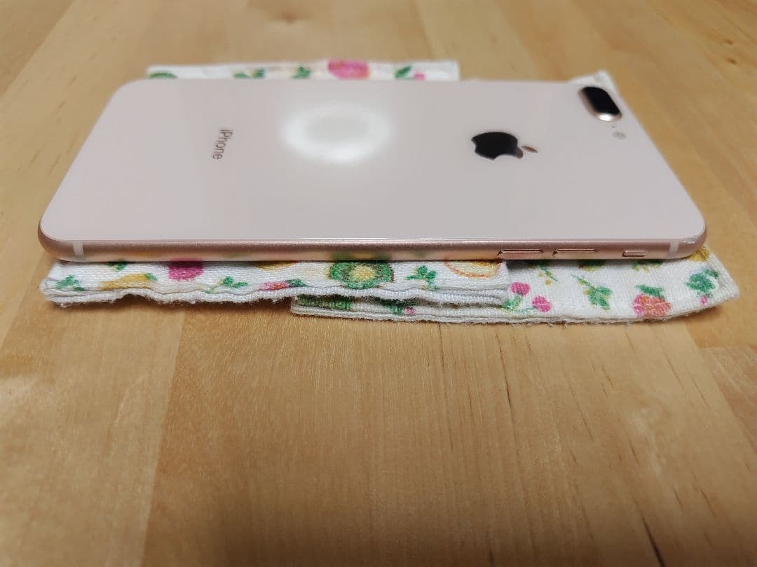 iPhone 8 Plus ゴールド 256GB SIMフリー