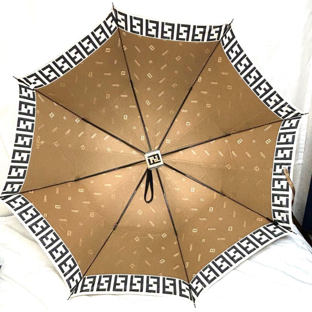 未使用品　FENDI フェンディ　折りたたみ傘　ズッカ柄