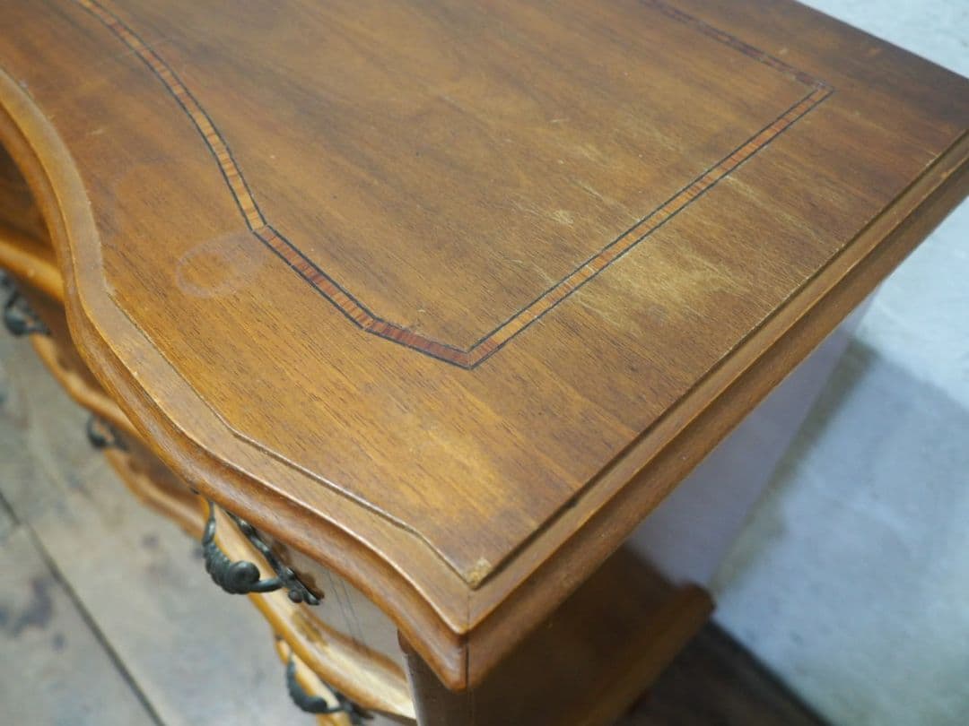 1107 猫脚デザインのチェスト　洋タンス　キャビネット　アンティーク調　洋家具