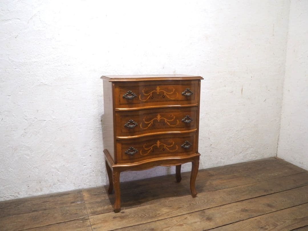 1107 猫脚デザインのチェスト　洋タンス　キャビネット　アンティーク調　洋家具