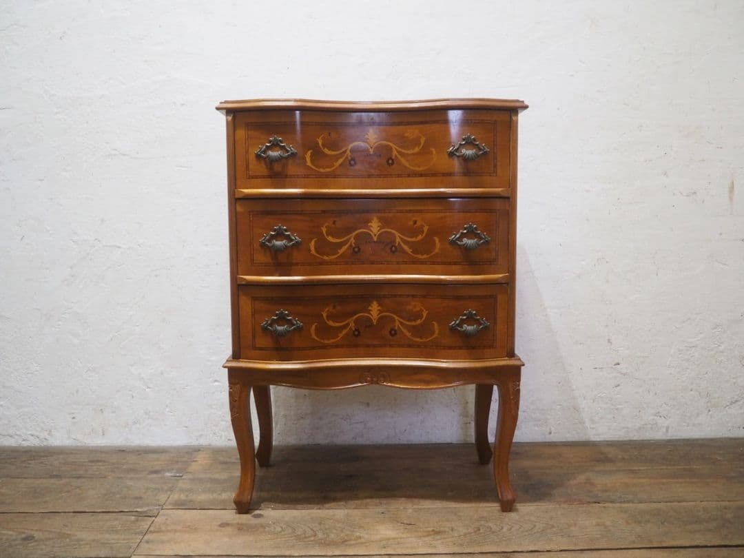 1107 猫脚デザインのチェスト　洋タンス　キャビネット　アンティーク調　洋家具