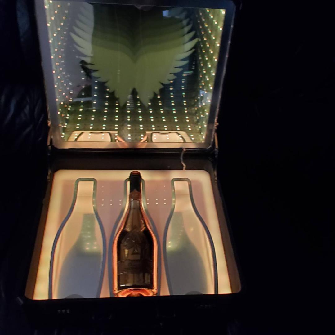 エンジェル アタッシュ ケース ANGEL シャンパン LED アルマンド