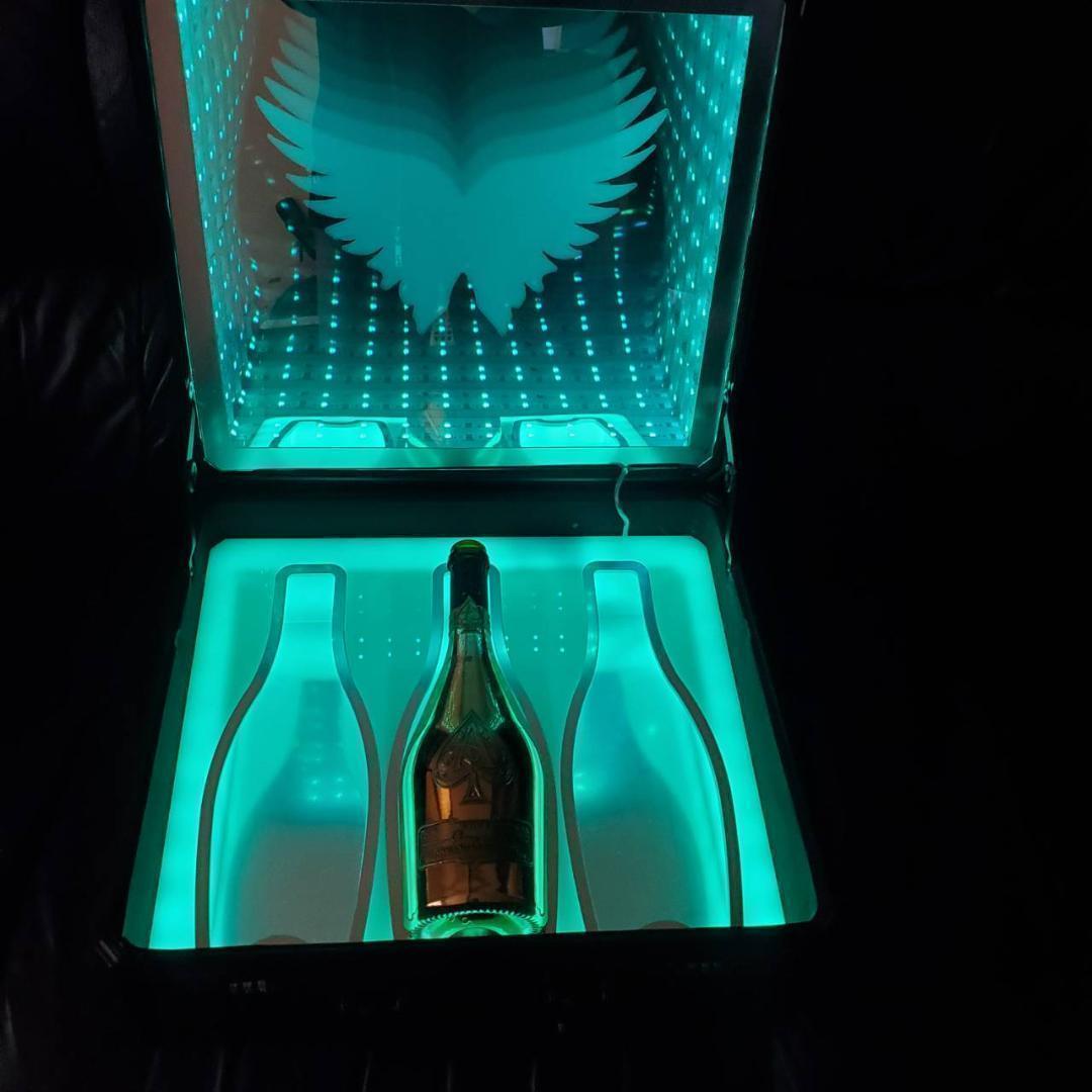 エンジェル アタッシュ ケース ANGEL シャンパン LED アルマンド