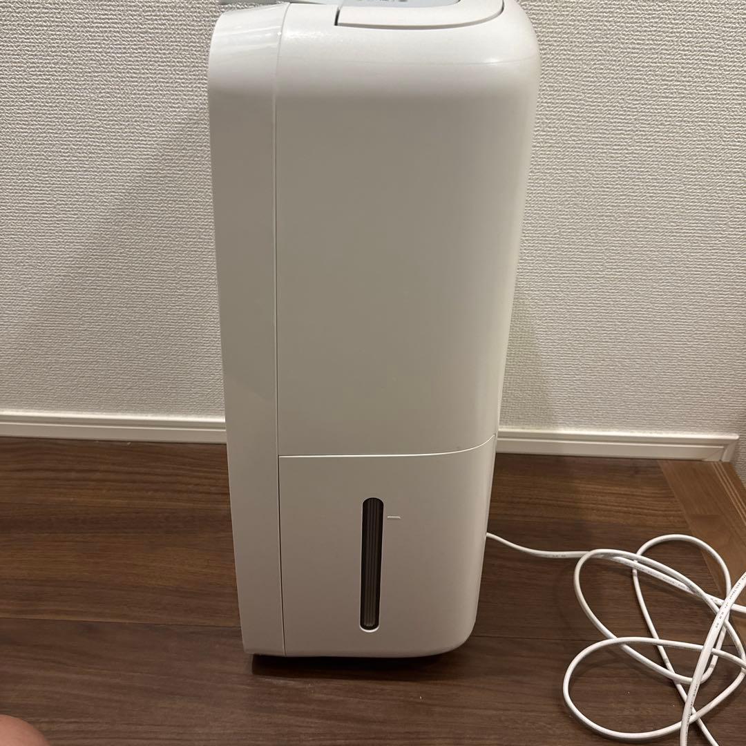 高性能除湿機、SHARP CV-L71-W、ホワイト