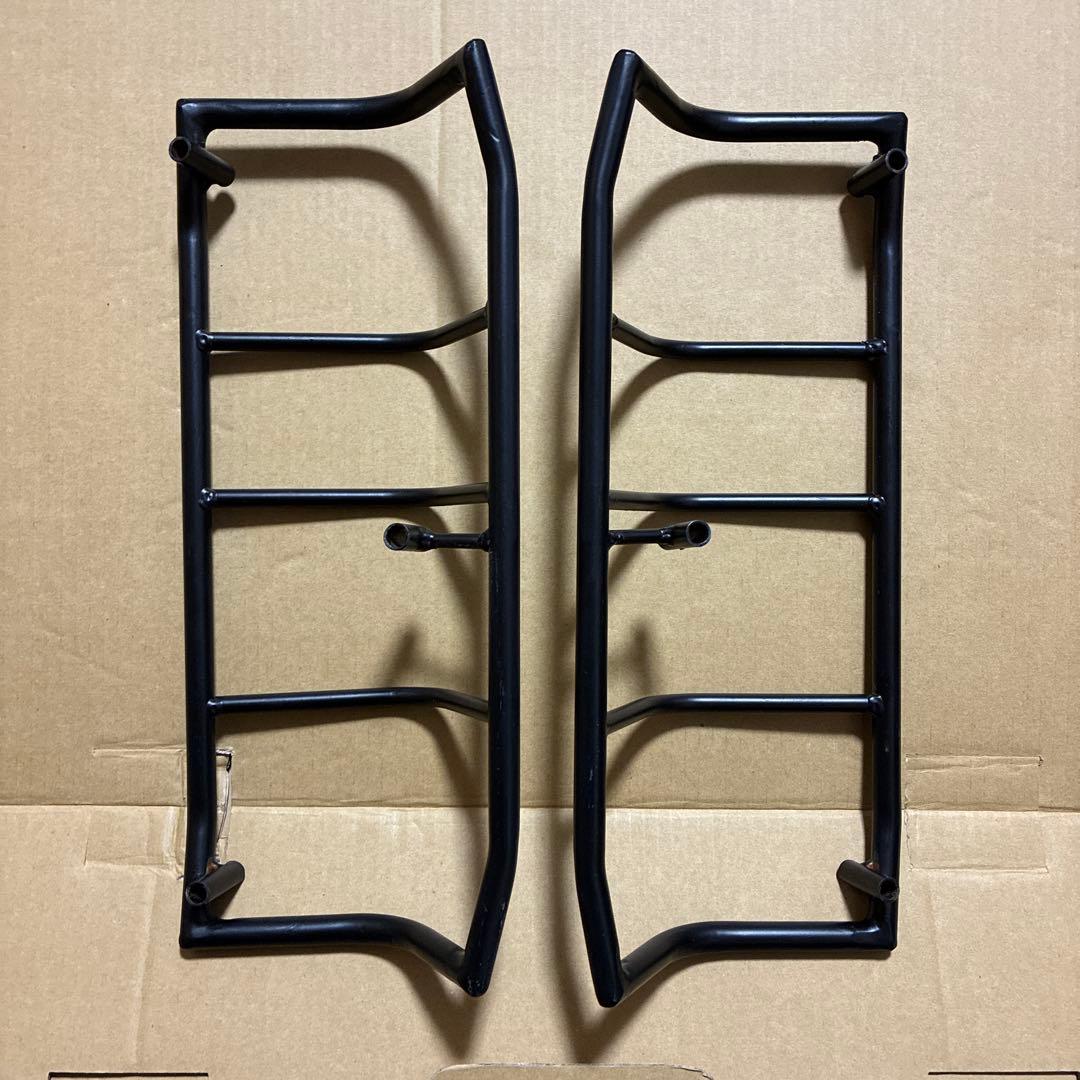 テールランプガード　Land Cruiser