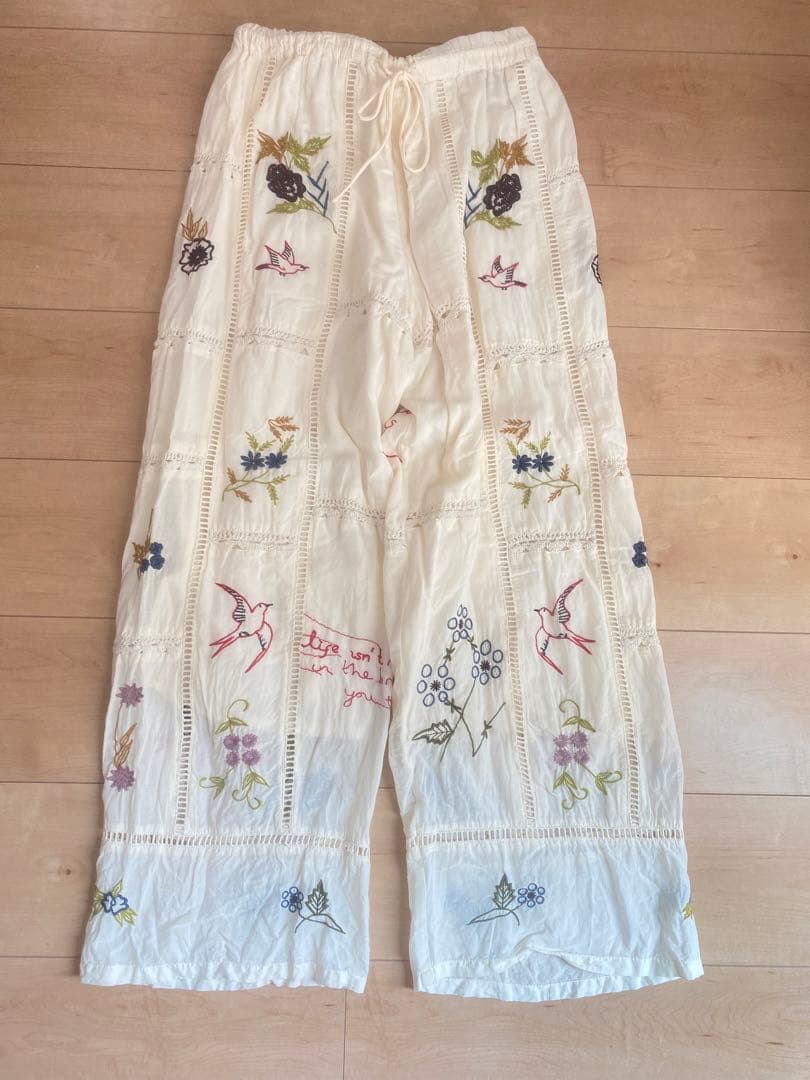 トゥデイフル　刺繍　パッチワーク　パンツ