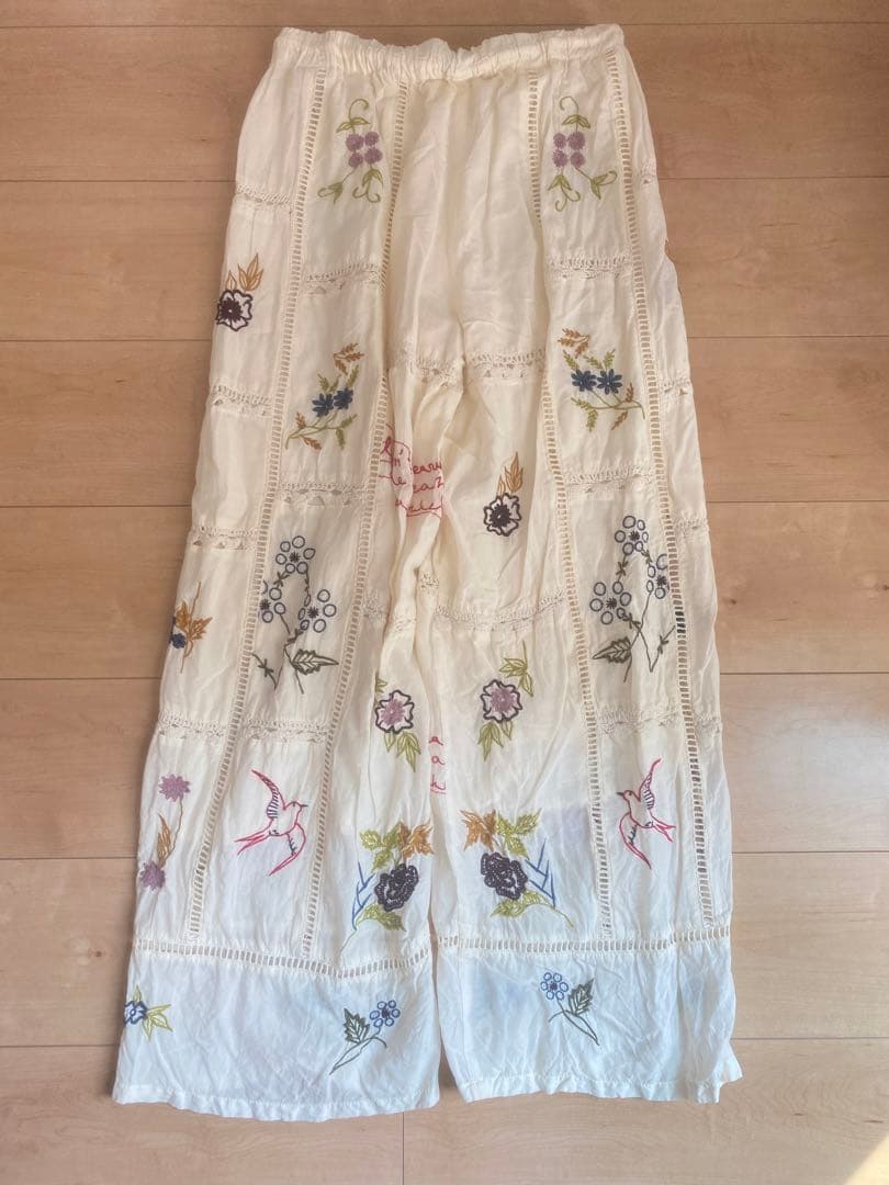 トゥデイフル　刺繍　パッチワーク　パンツ