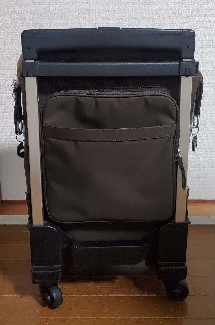 SWANY　スワニー　キャリーバッグ