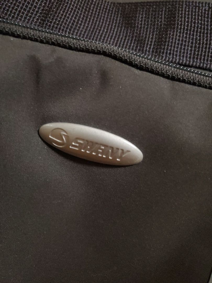 SWANY　スワニー　キャリーバッグ