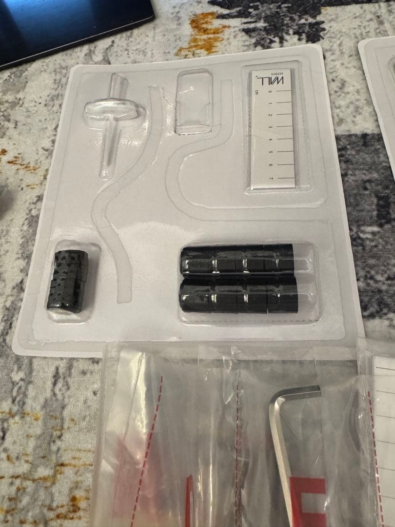 着払い　WALL A2 LOW TYPE テレビスタンド