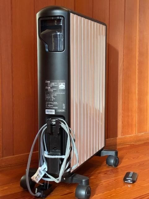 デロンギ　マルチダイナミックヒーター　10-13畳　リモコン付き