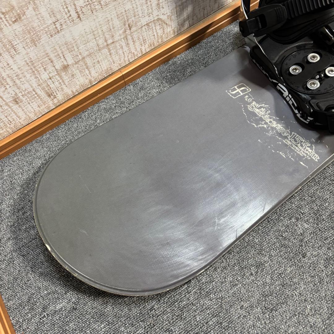 【送料無料】ＦＯＲＵＭ　スノーボード板のみ