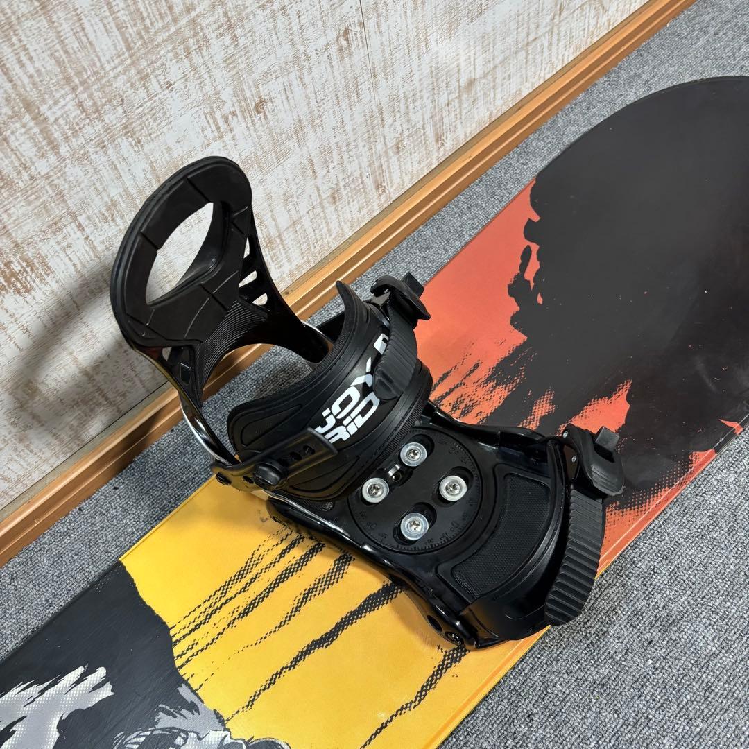 【送料無料】ＦＯＲＵＭ　スノーボード板のみ