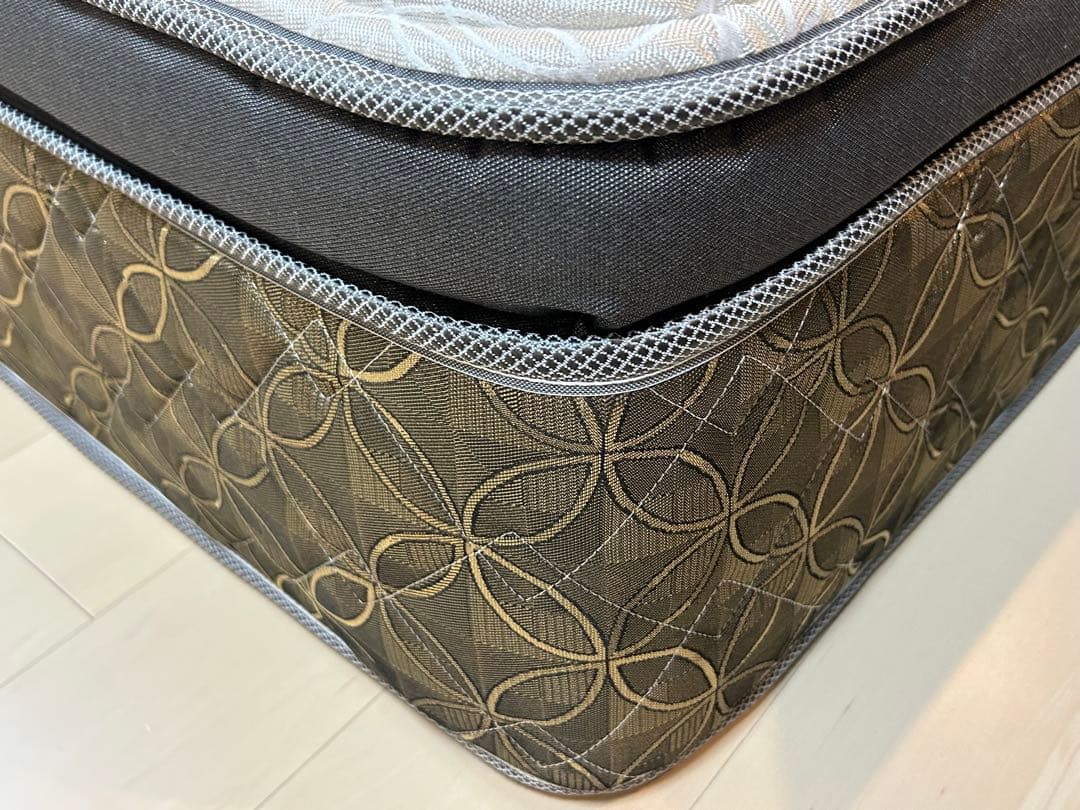 【Jason 様限定】ほぼ新品シモンズ　キングサイズマットレスフレーム