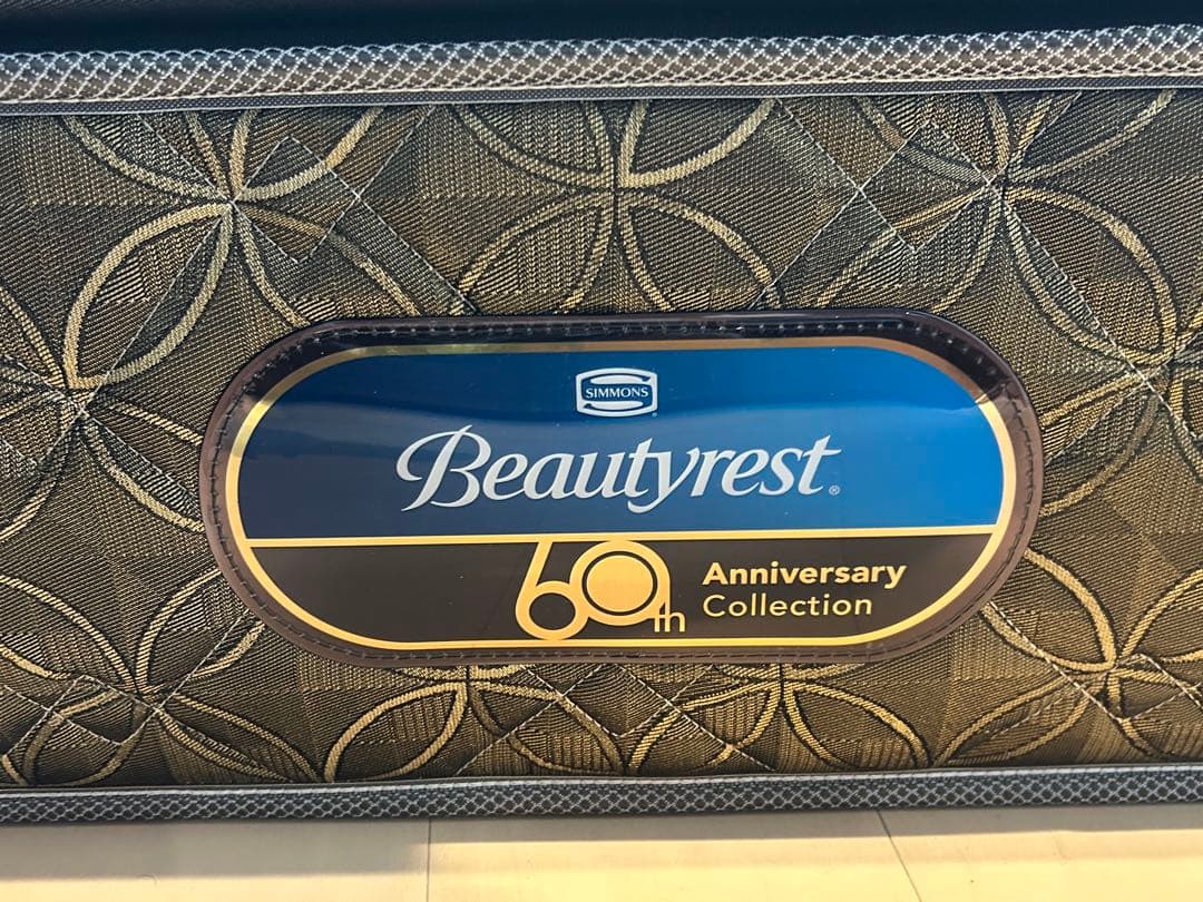 【Jason 様限定】ほぼ新品シモンズ　キングサイズマットレスフレーム