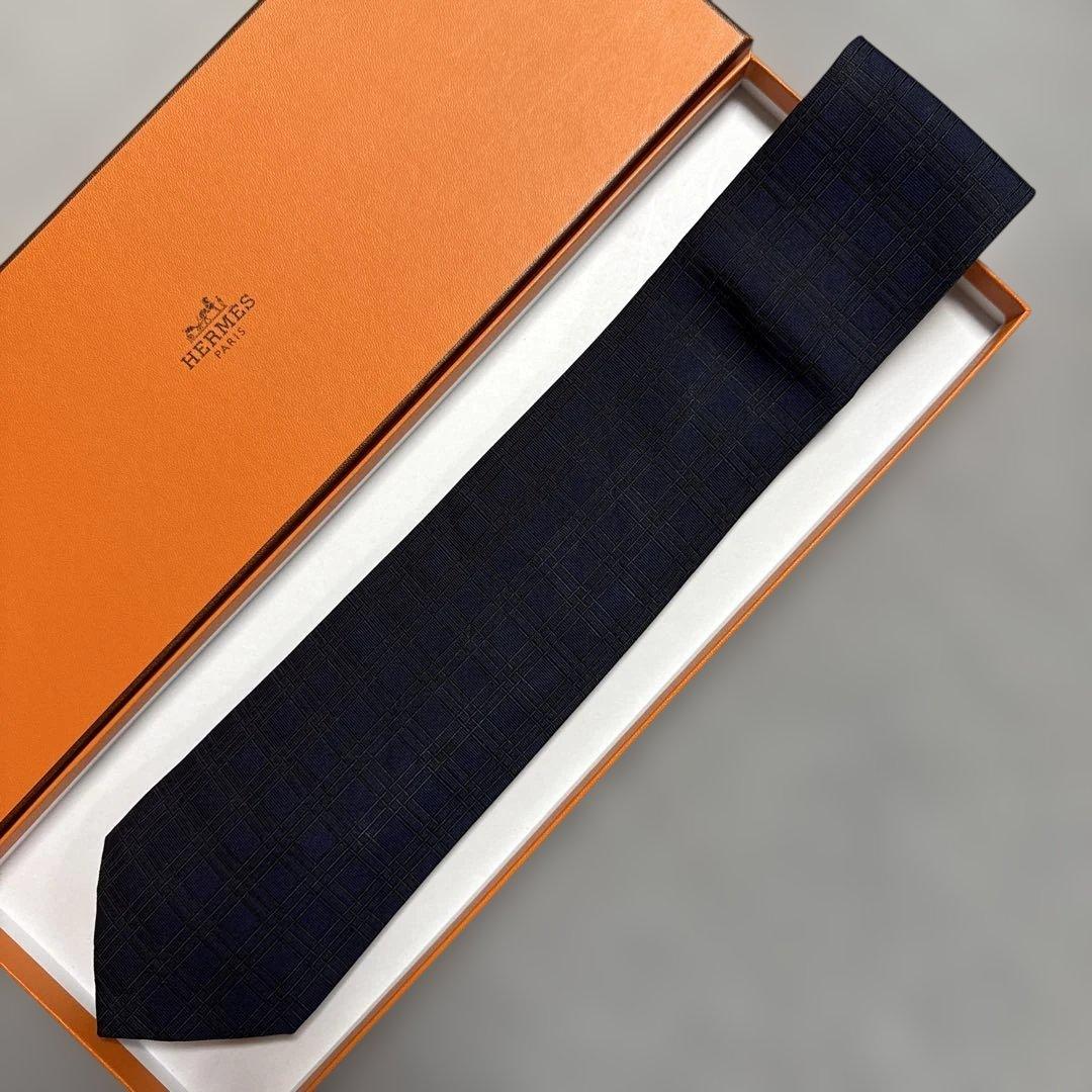 エルメス　ネクタイ　紺　チェック柄　シルクジャガード
