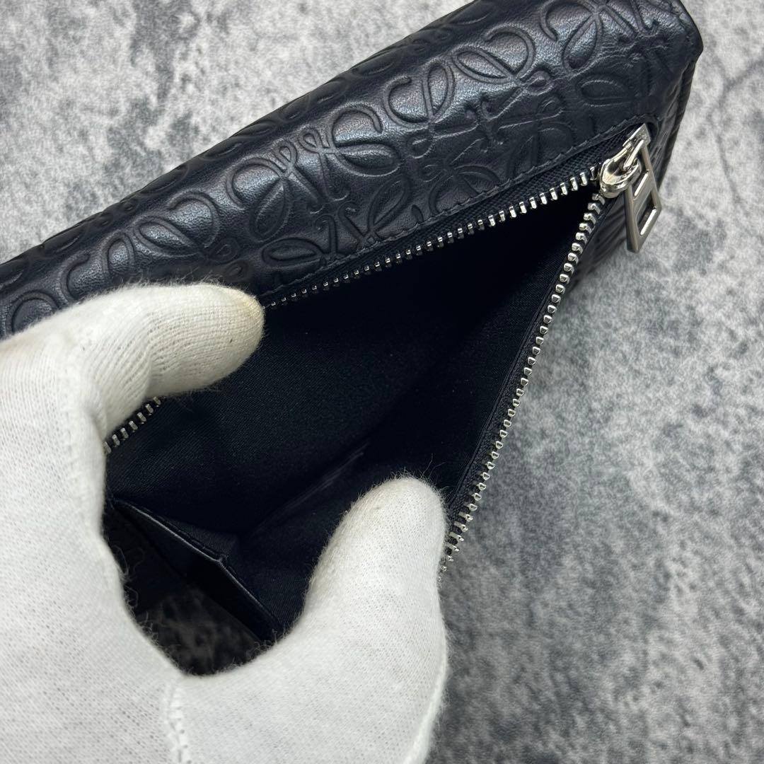 美品✨ロエベ リピート アナグラム 型押し 二つ折り財布 ブラック