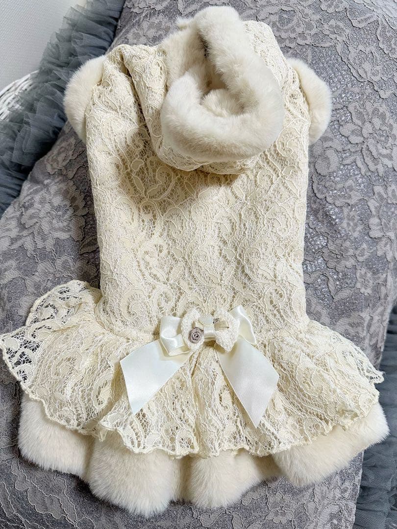 イタリア製　Trilly tutti Brilli ドレスコート　アイボリー