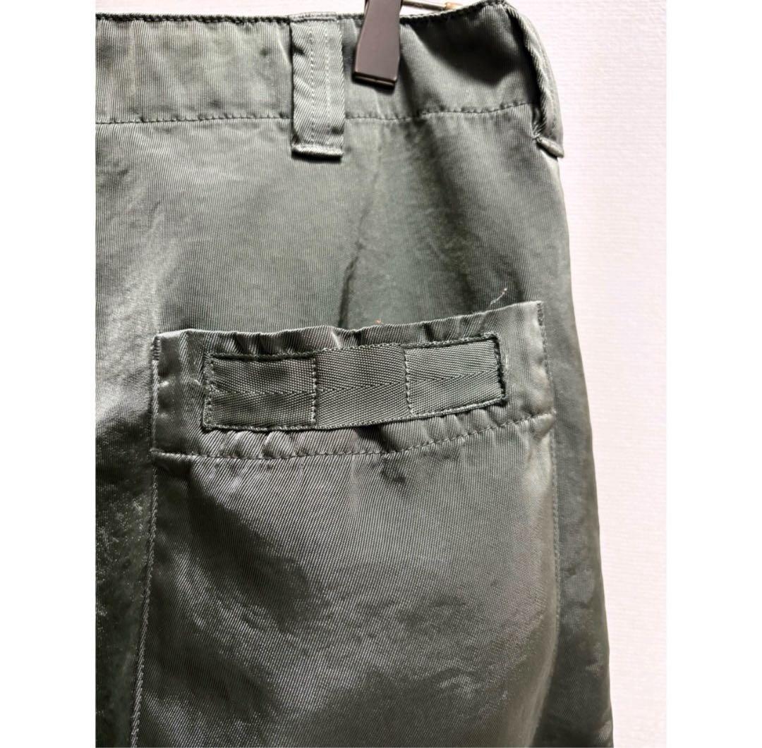 BRU NA BOINNE \"光沢感\" セージグリーン タイタンクロス パンツ