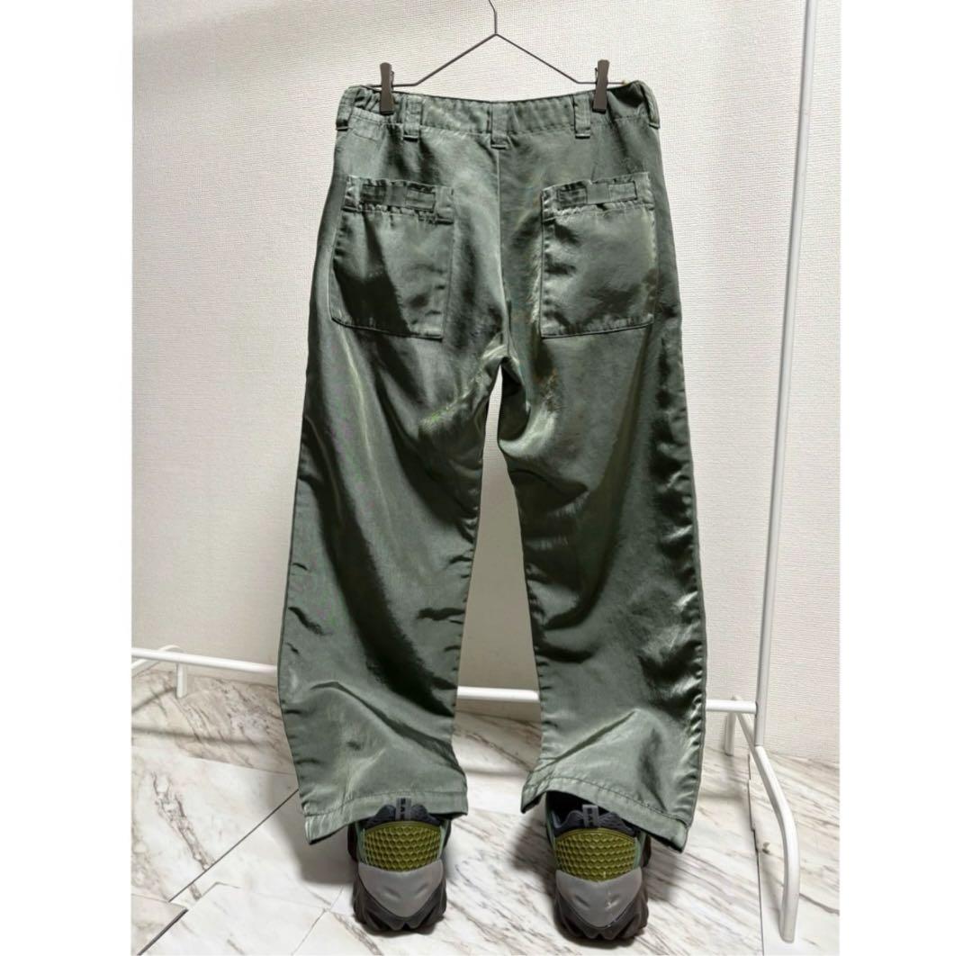 BRU NA BOINNE \"光沢感\" セージグリーン タイタンクロス パンツ