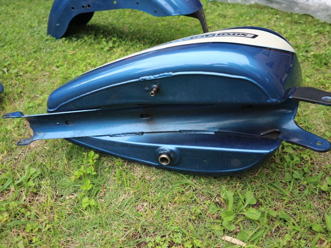 ハーレーダビッドソン　スポーツスター05 キャブ車　タンク