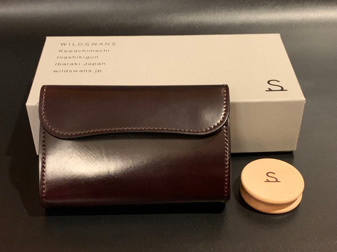 【新品】ワイルドスワンズ バーン コードバン（ダークバーガンディ）三つ折り財布