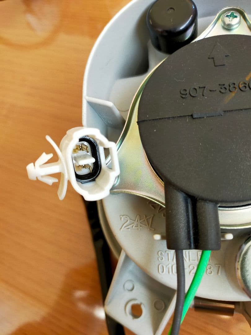 スズキ　フォグランプ　HA22S など　取扱説明書付き