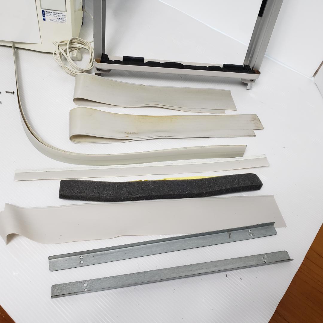 コイズミ 窓用エアコン ウインド　年式不明 動作確認済み