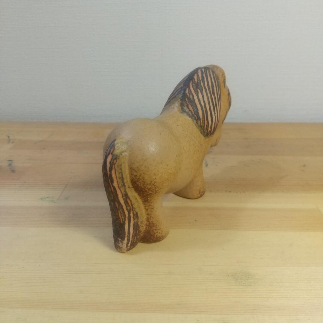 リサ・ラーソン ポニー