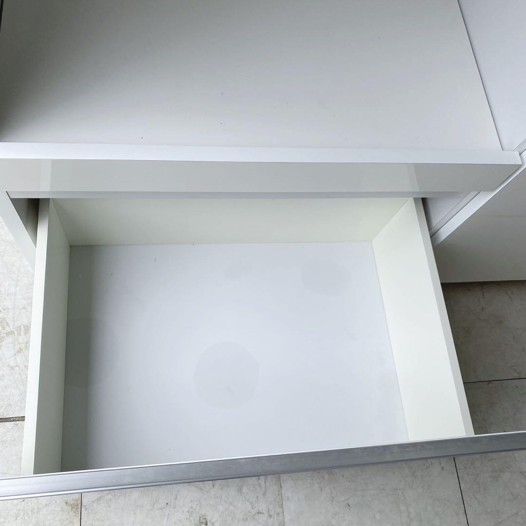 取付無料！ソフトクローズ おしゃれホワイトインテリアキッチンボード 食器棚✨