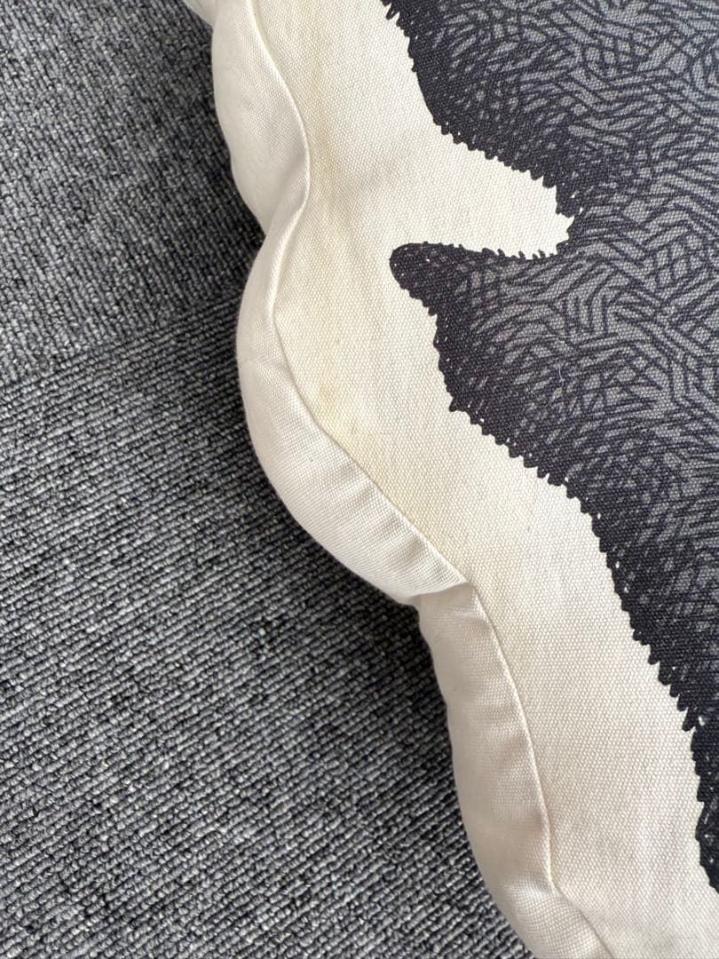 HUMAN MADE CUSHION KAWS ヒューマンメイド カウズ