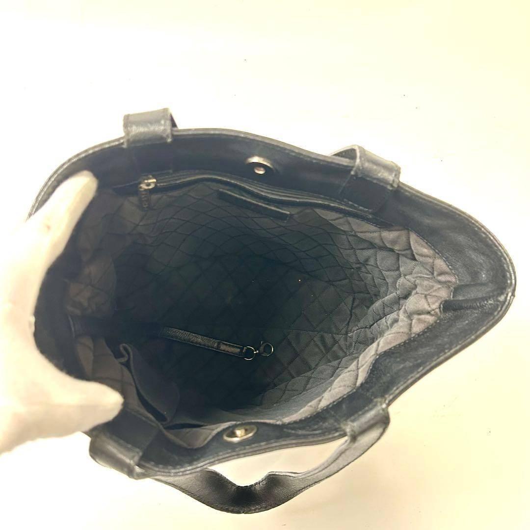 のびシャネル　パンチングレザー　ダイヤステッチ　ココマーク　トートバッグ