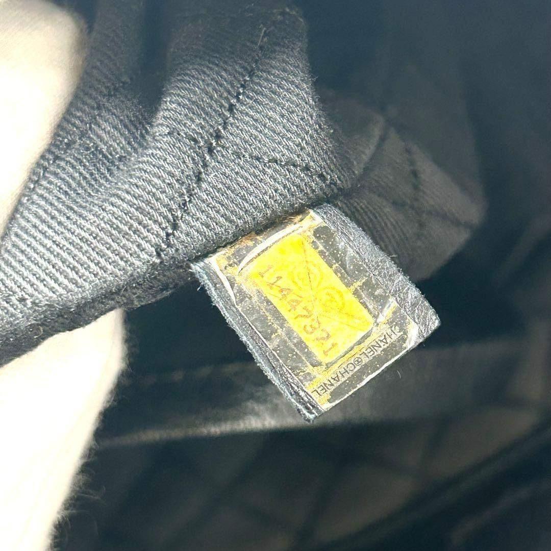 のびシャネル　パンチングレザー　ダイヤステッチ　ココマーク　トートバッグ