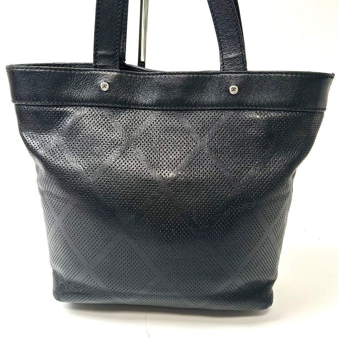 のびシャネル　パンチングレザー　ダイヤステッチ　ココマーク　トートバッグ
